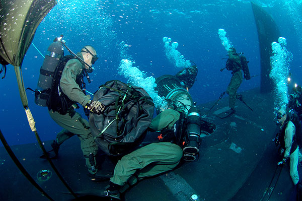 us navy seals gear. Wearing SCUBA gear, US Navy