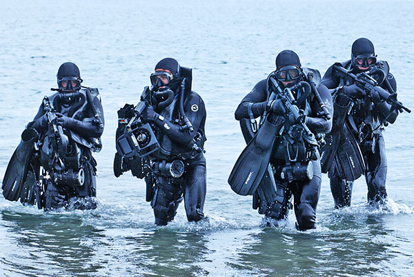 SEALs wearing rebreathers