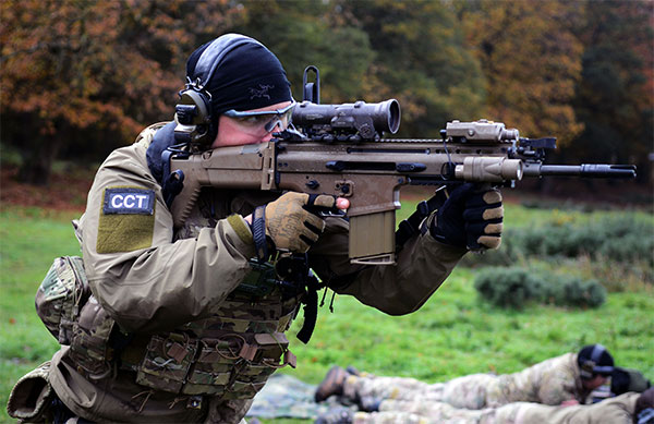 CCT with SCAR-H Rifle