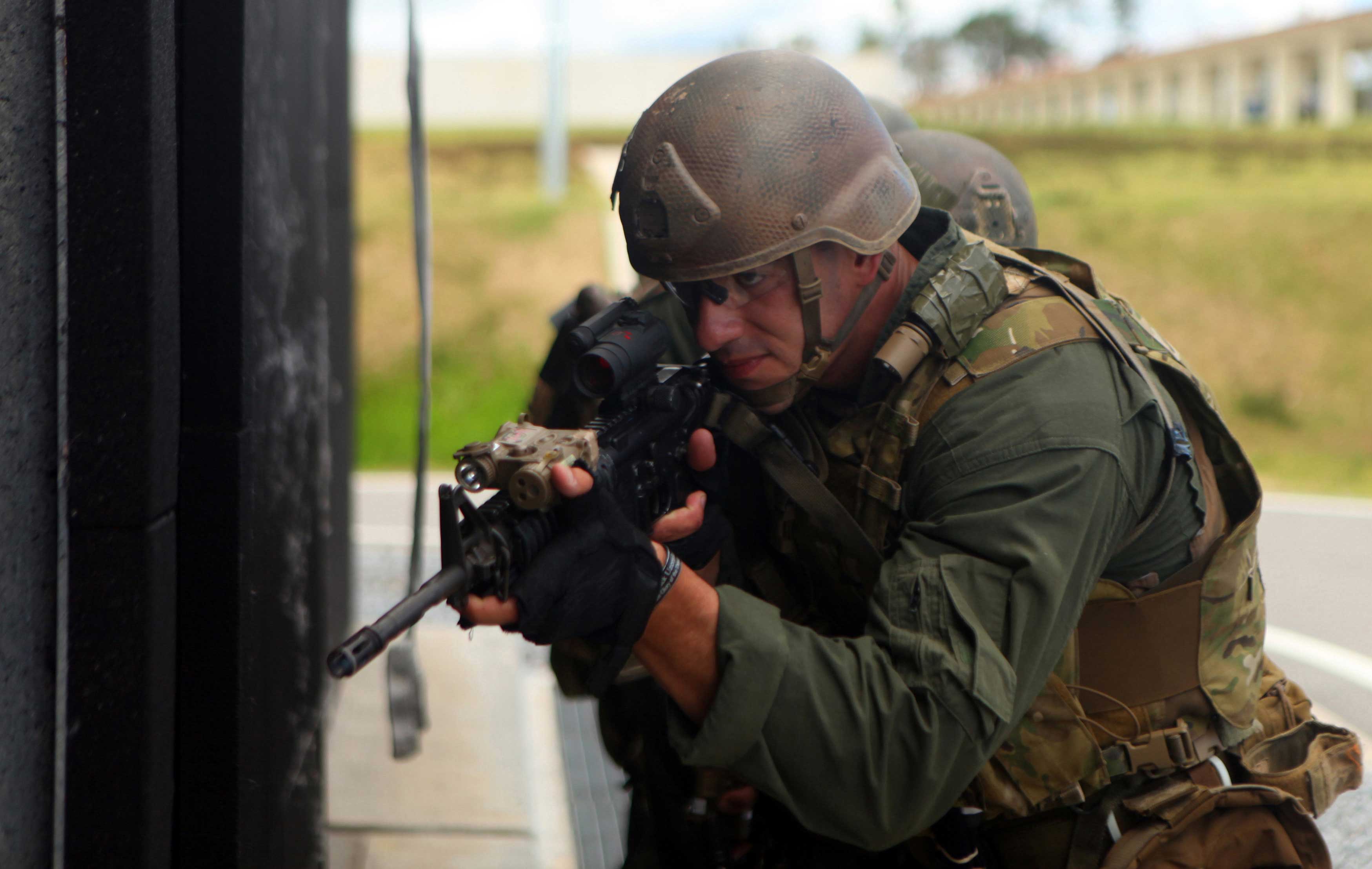 Force Recon Marines | Breach And Clear
