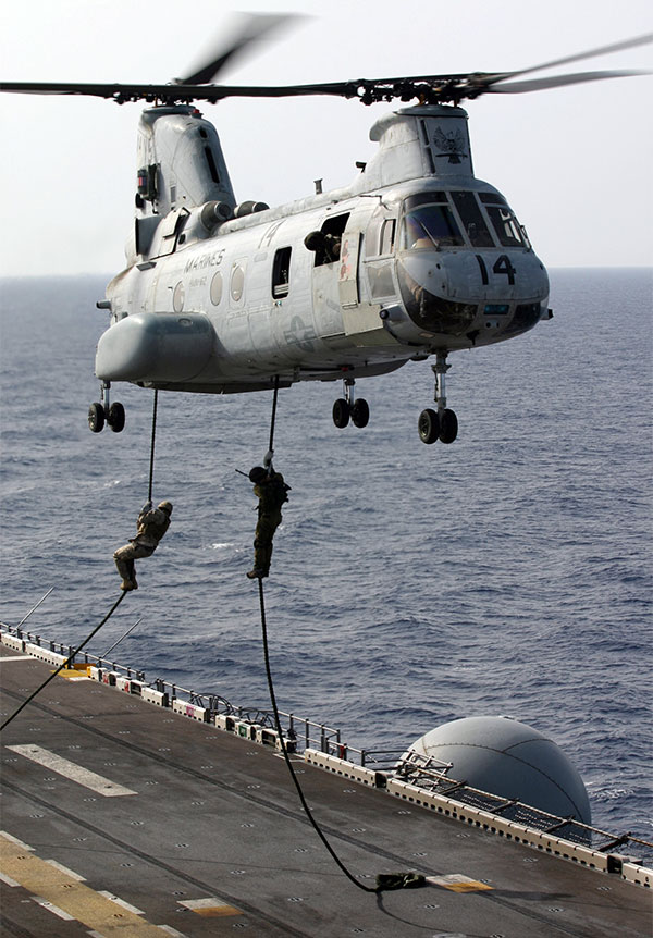 MEUSOC - CH-46E fast rope