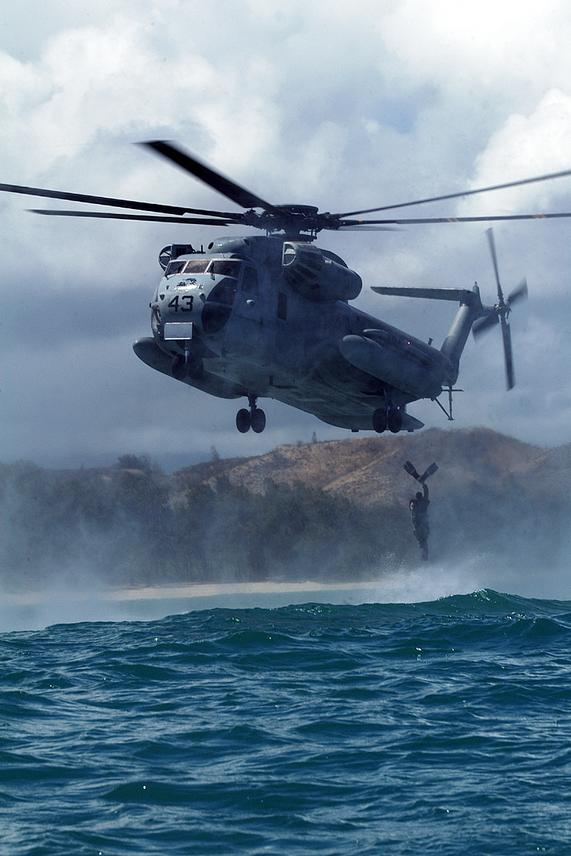 Marine Force Recon - Helocast