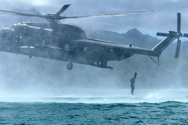 Force Recon Marines - helocast