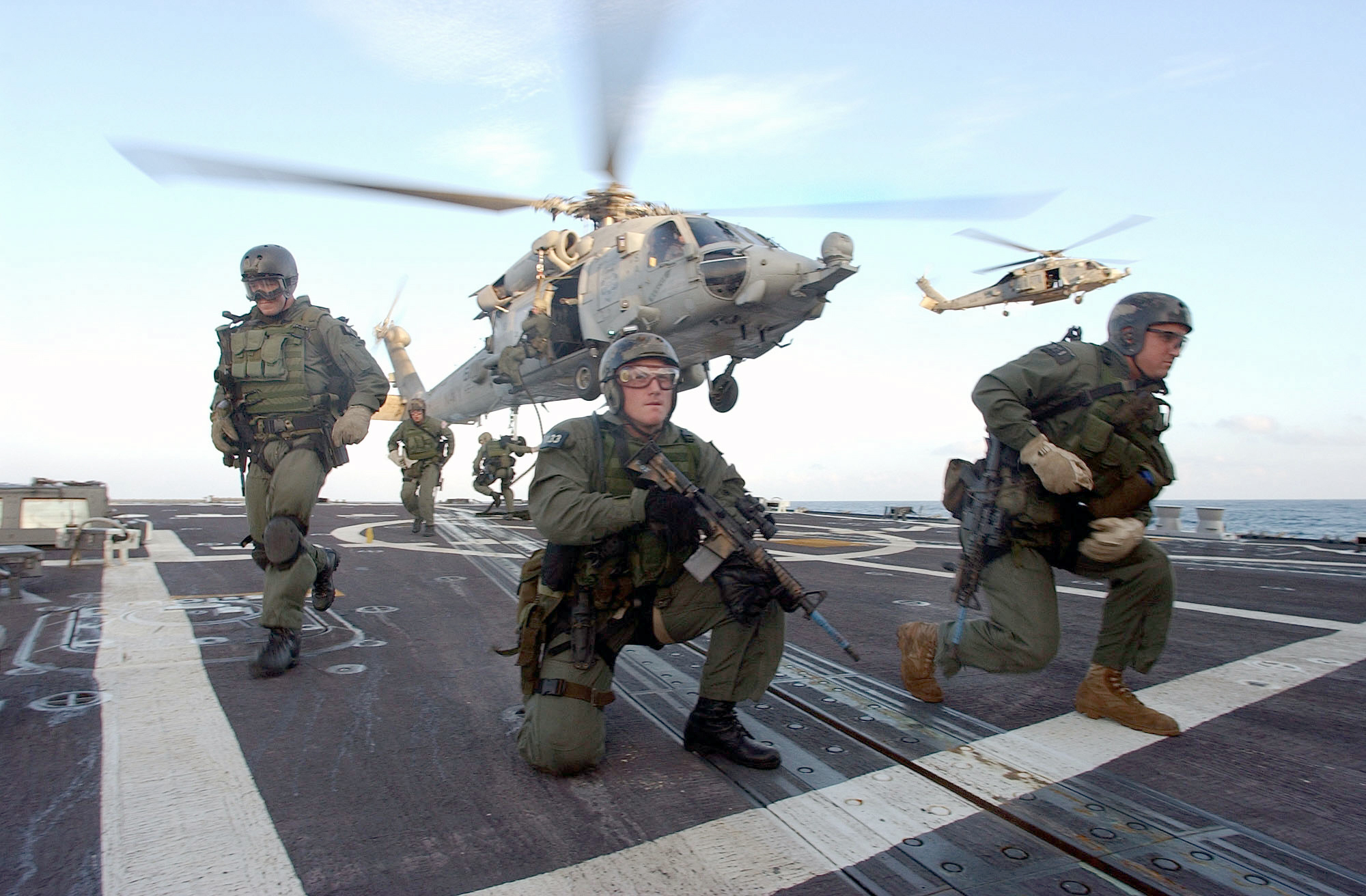 Navy SEALs - Fast Roping