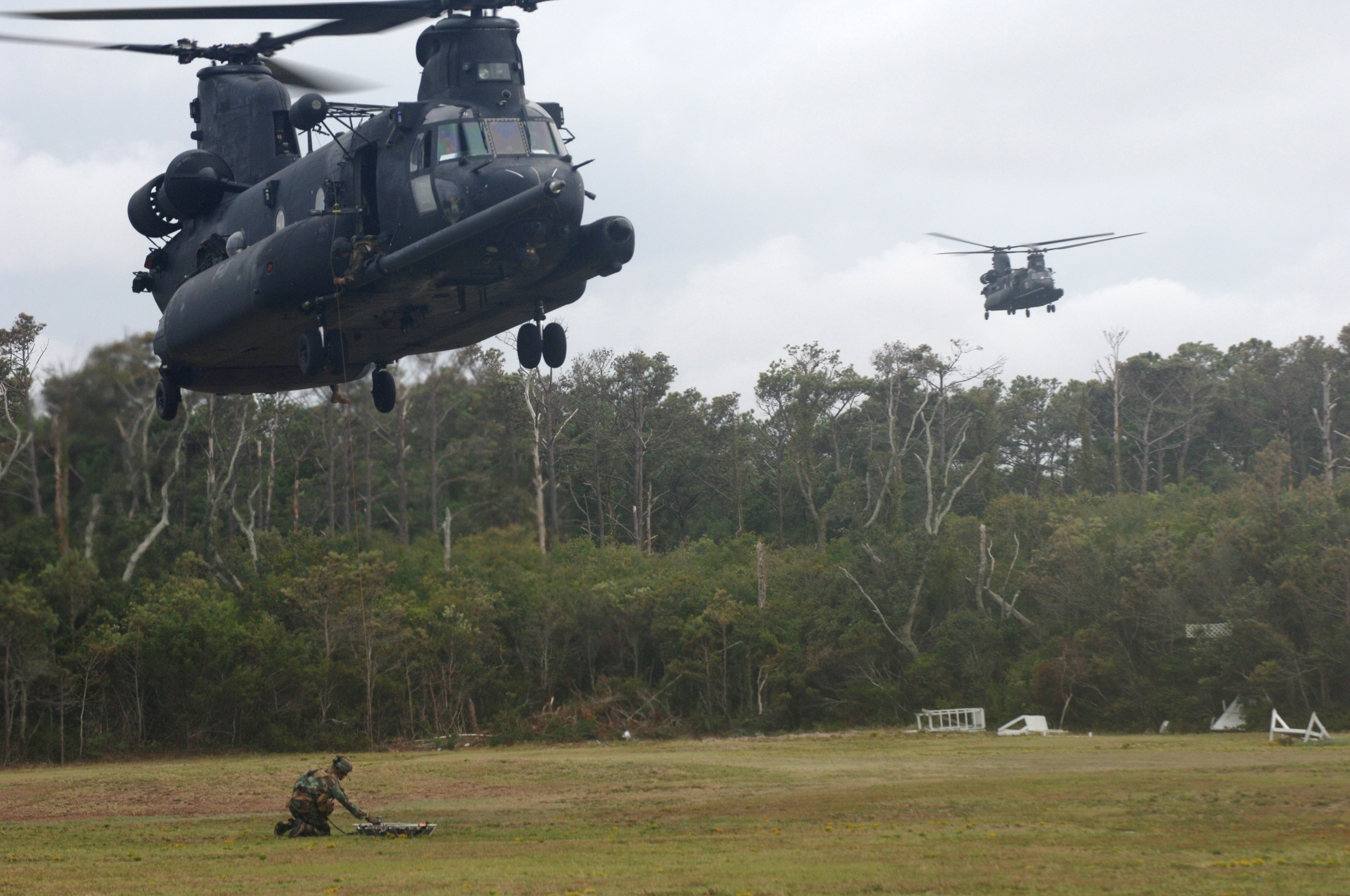 160th SOAR - MH-47E - Gurney