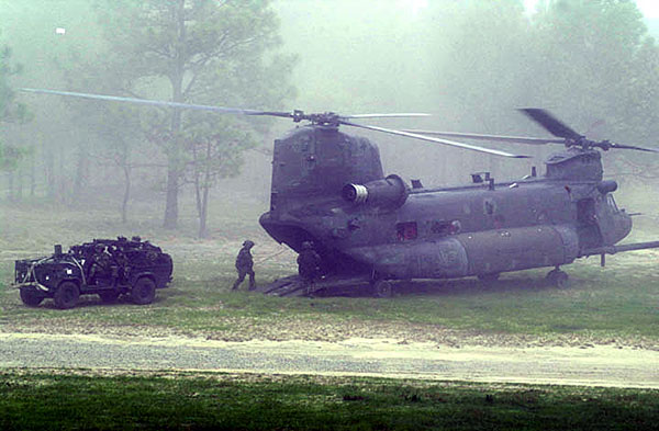 ranger sovs unloading from MH-47 chinook