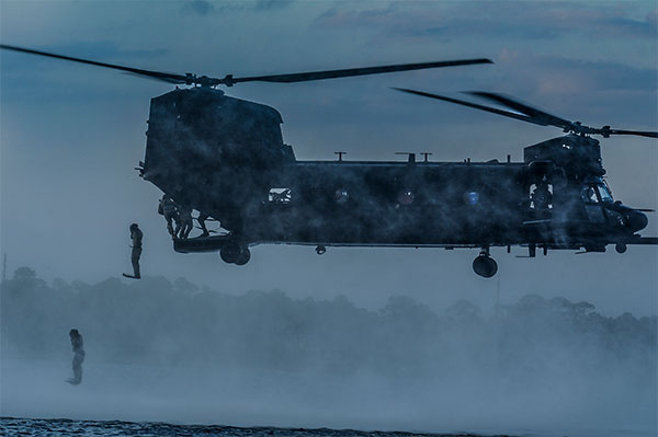 mh-47 chinook - special tactics