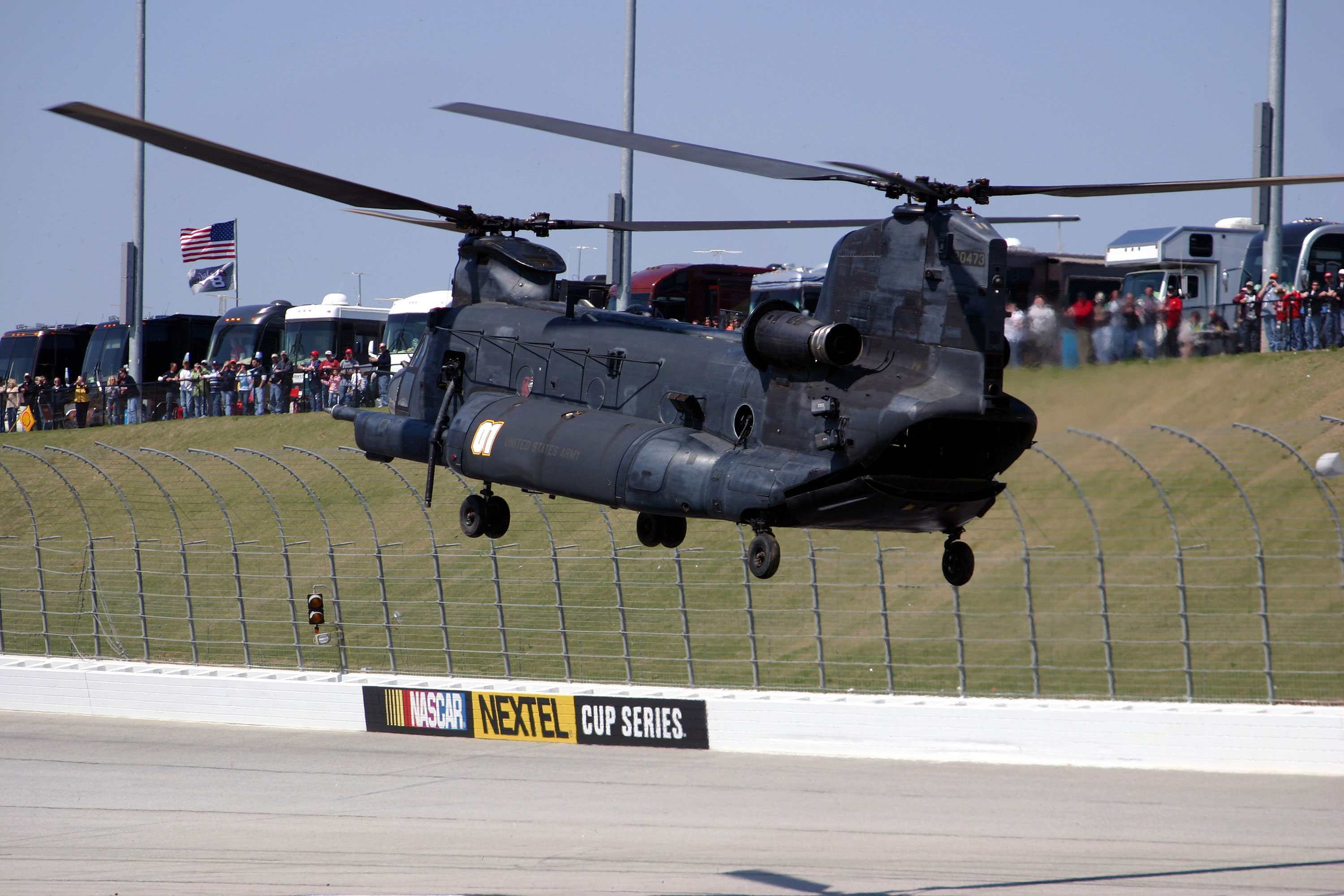 MH-47 Chinook - Speedway - Photo