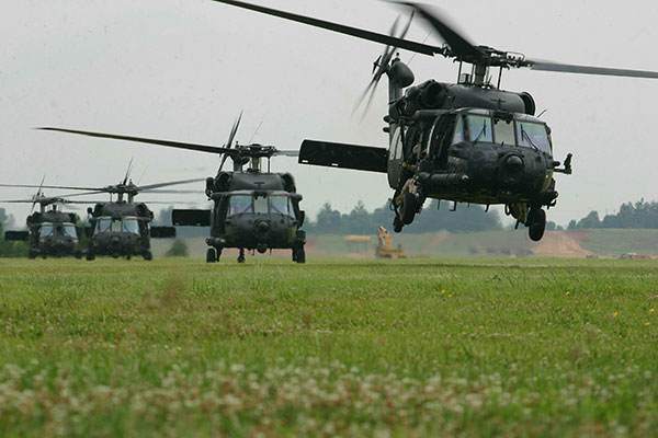 mh-60 - blackhawk helicopters