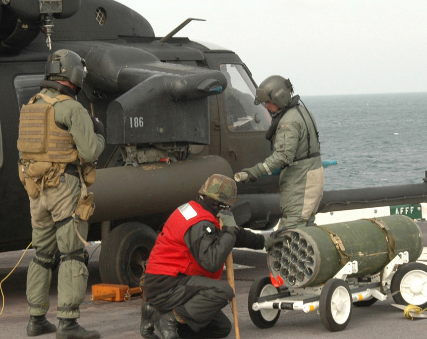 160th SOAR - MH-60L DAP - Rocket Arming