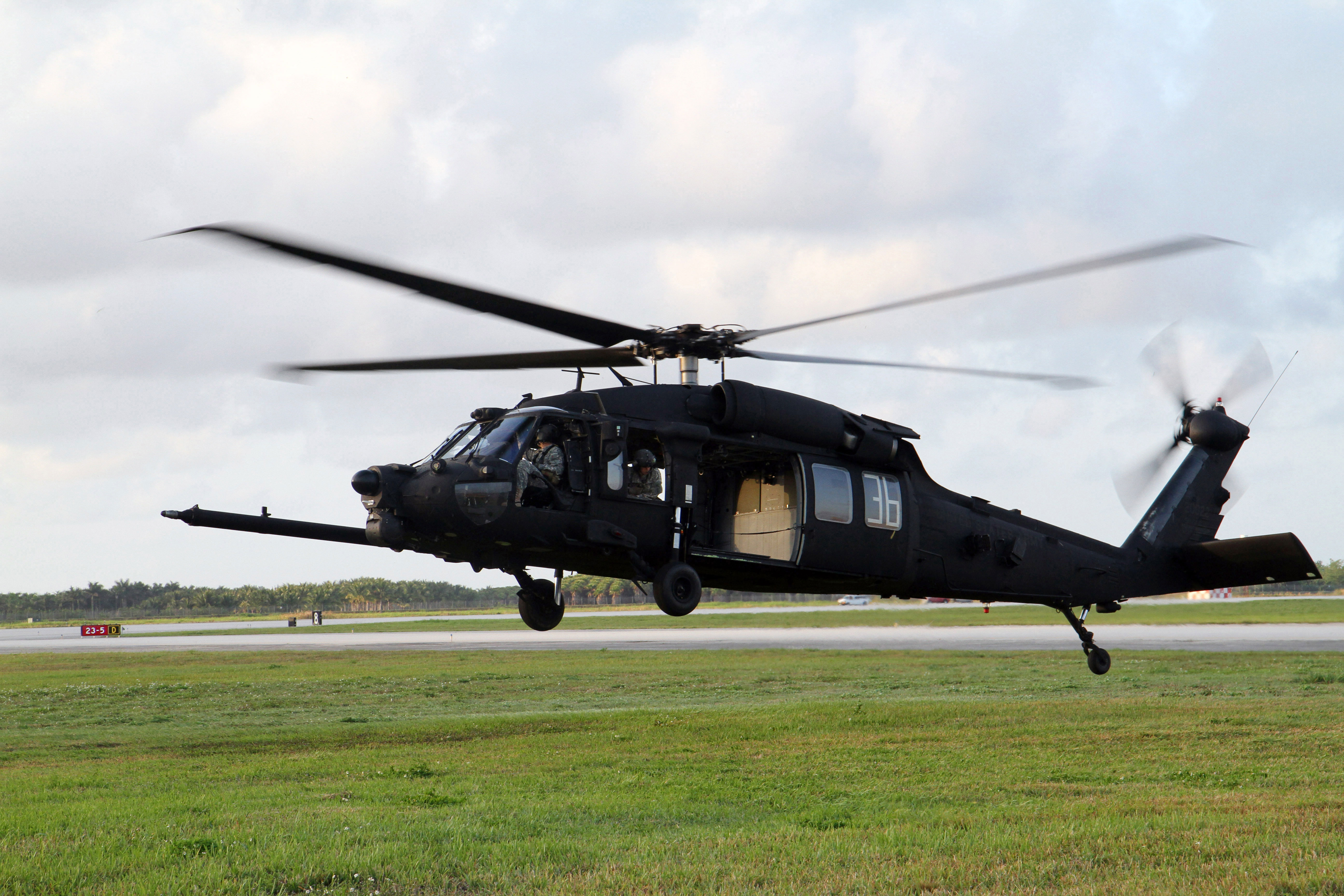 MH-60 Black Hawk Helicopter | 160th SOAR