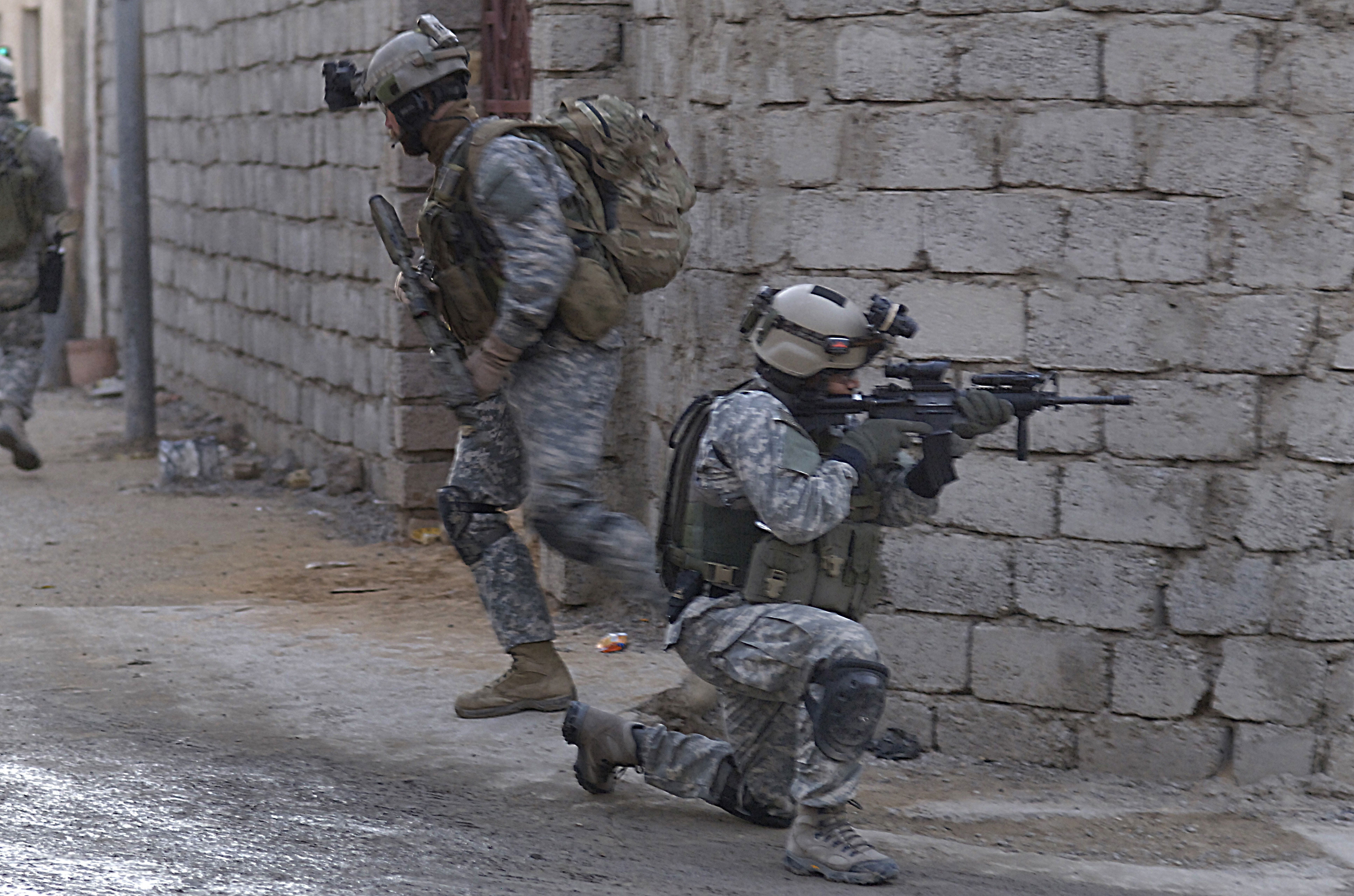 Rangers - Street Fighting - Photo