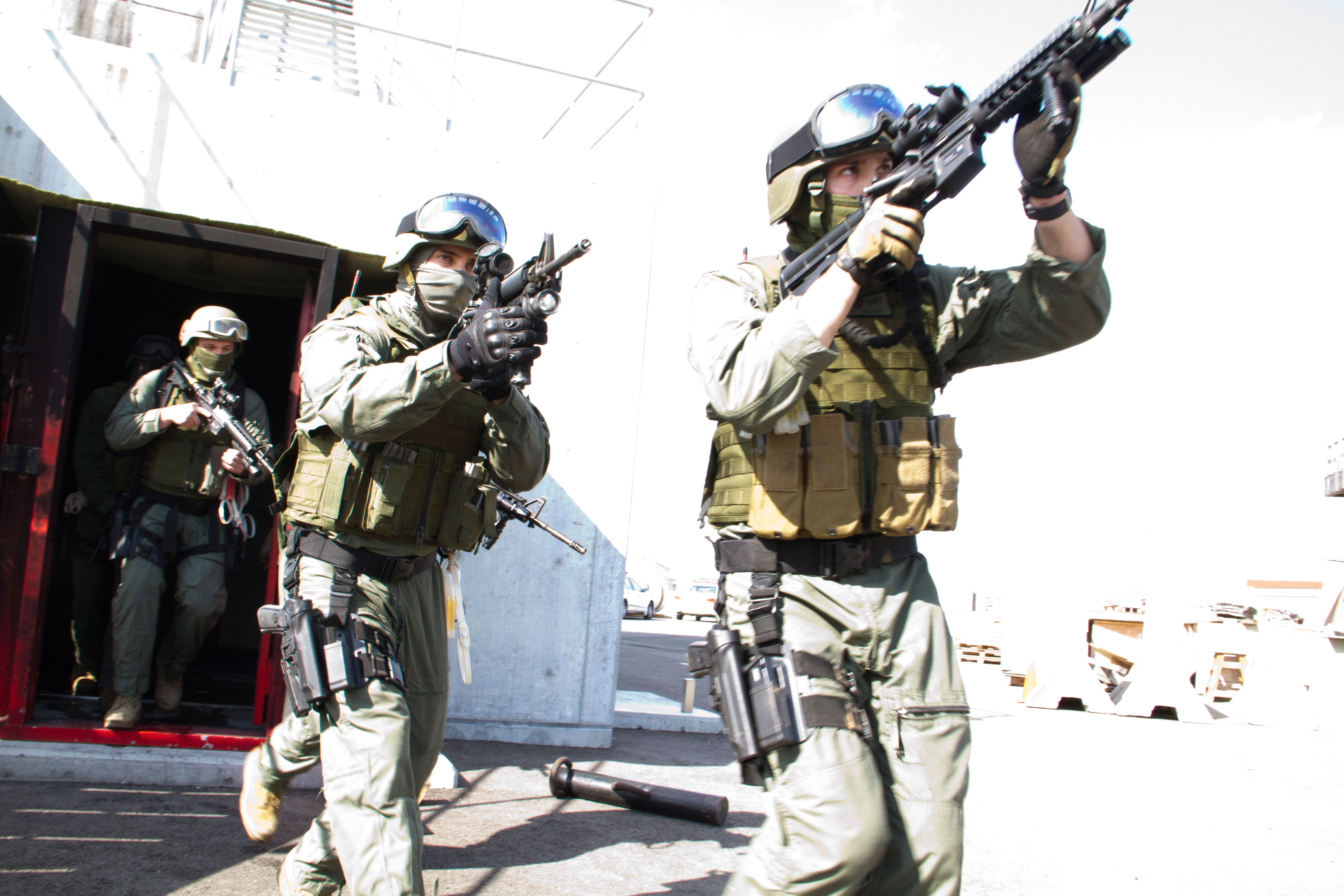 Marines Special Weapons And Tactics