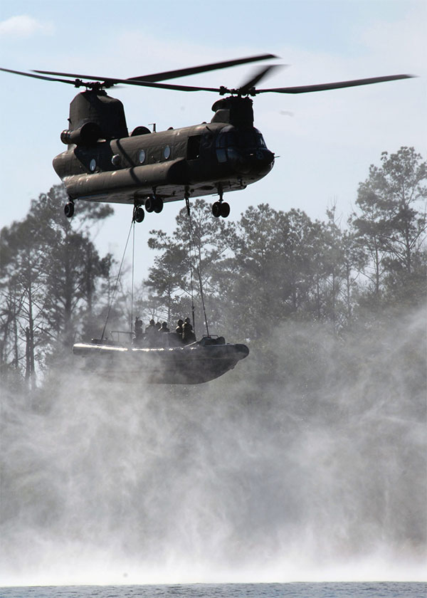 swcc - chinook lifting rhib boat