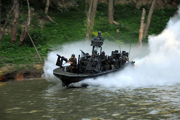 special boat team 22 - soc-r