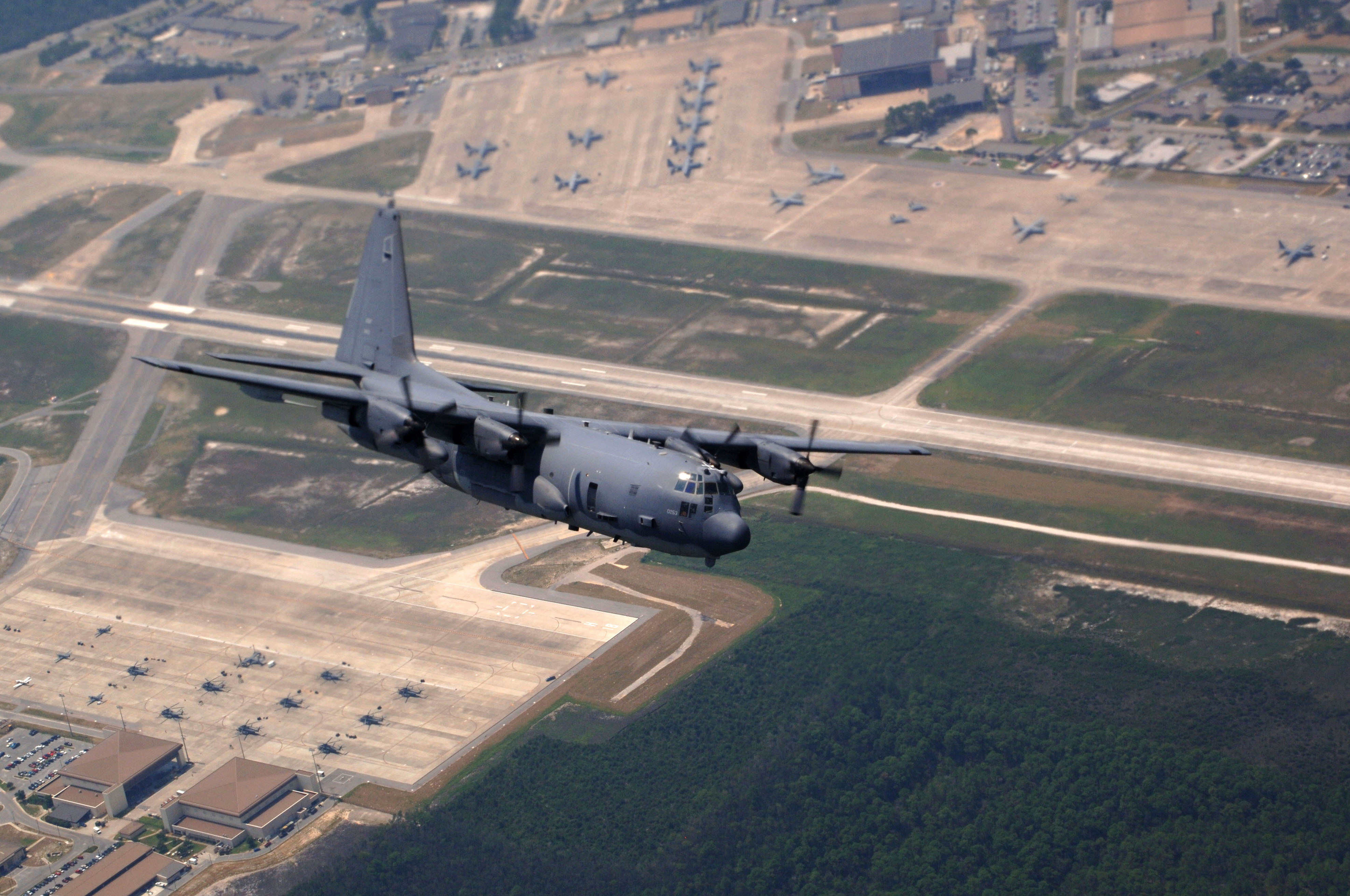 AC-130U Spooky - Photo