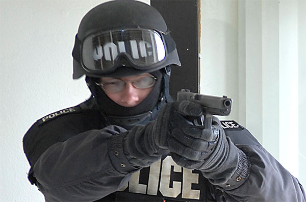 SWAT with Glock 22 pistol