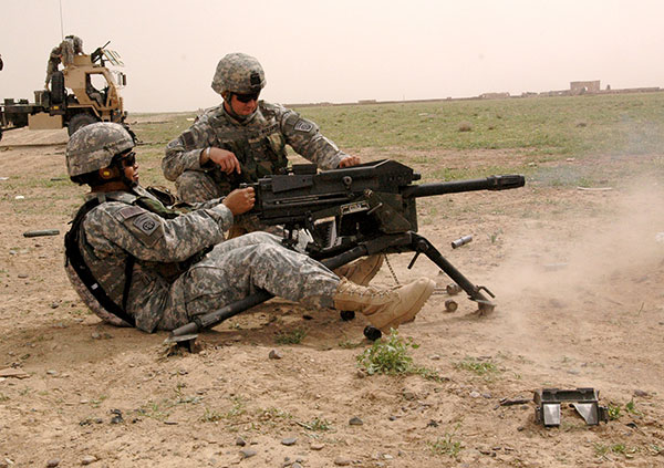 Army soldiers with MK 19