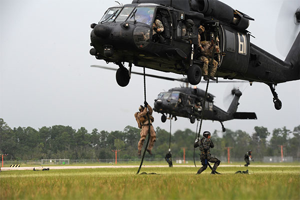 mh-60 - blackhawk helicopters